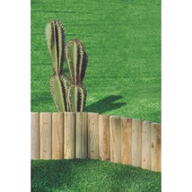 TALOS ROLL bordură din lemn tip buștean 30 x 150 x 5 cm, într-o grădină. 