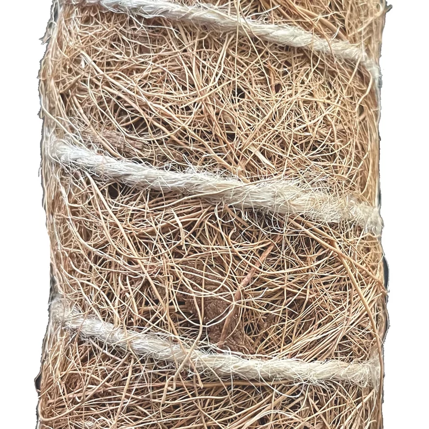 Tutor învelit cu fibre de cocos, de aproape. 